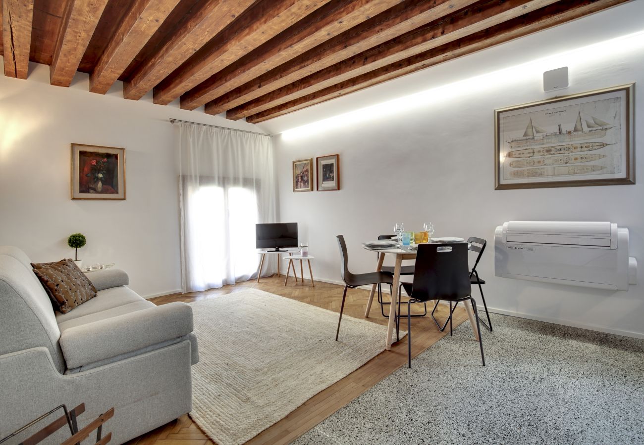 Apartment in Cannaregio - BEAUTIFUL APARTMENT GUGLIE AREA - WASHING MACHINE, AIR CONDITIONING, WIFI