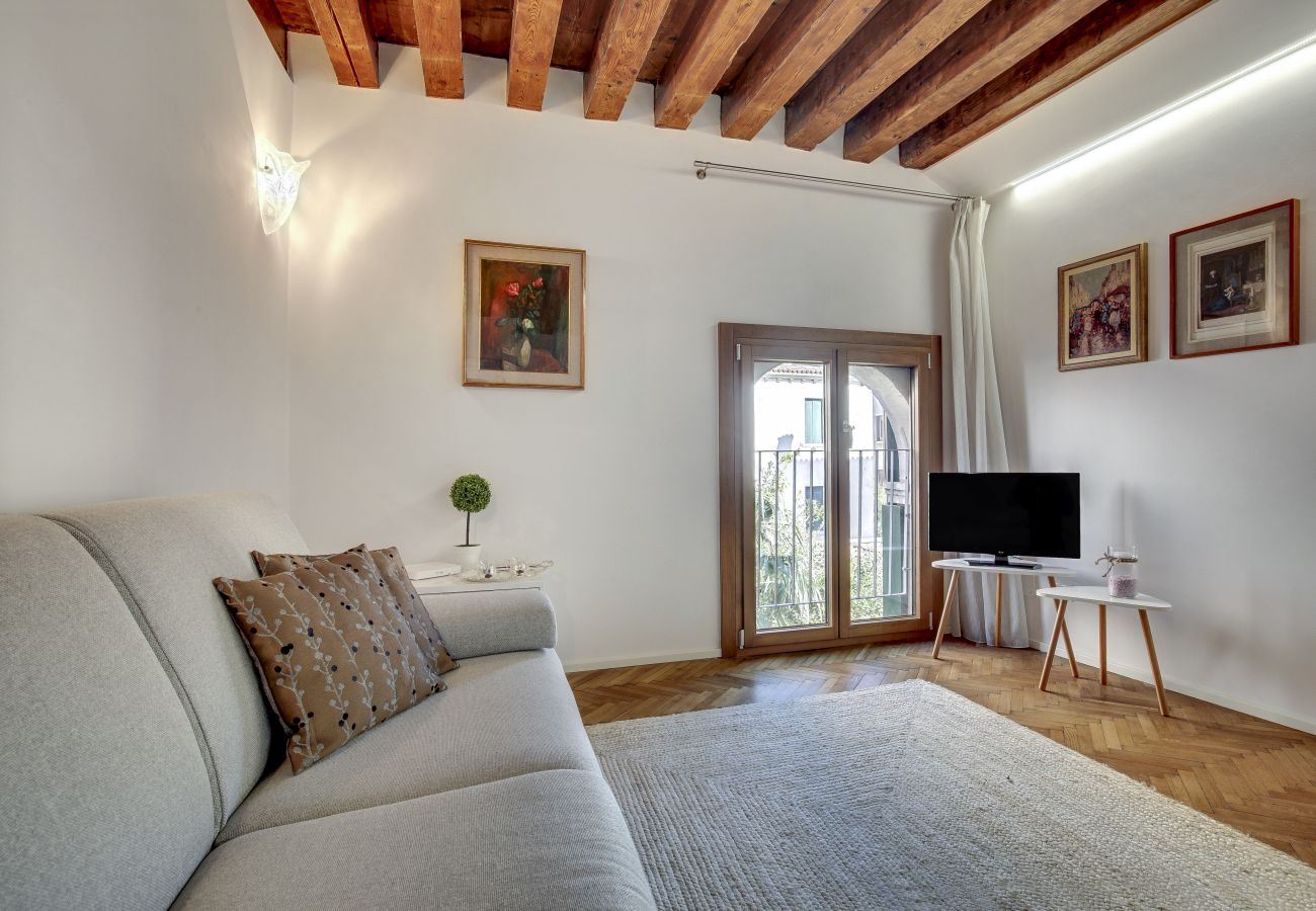 Apartment in Cannaregio - BEAUTIFUL APARTMENT GUGLIE AREA - WASHING MACHINE, AIR CONDITIONING, WIFI