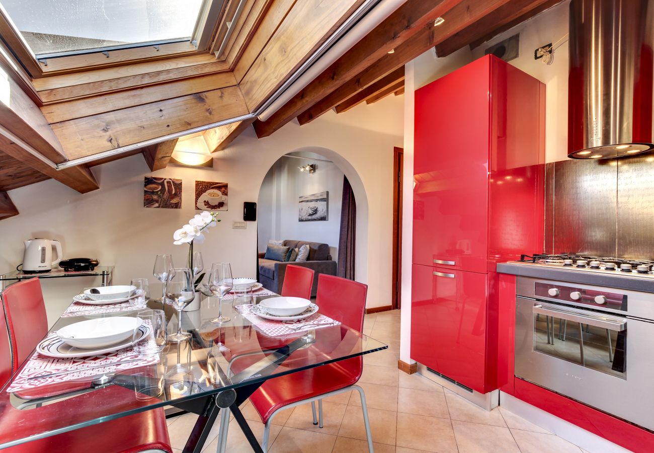 Apartamento en Cannaregio - PENTHOUSE BRILLANTE Y MODERNO CERCA DE LA ESTACIÓN - CON LAVADORA