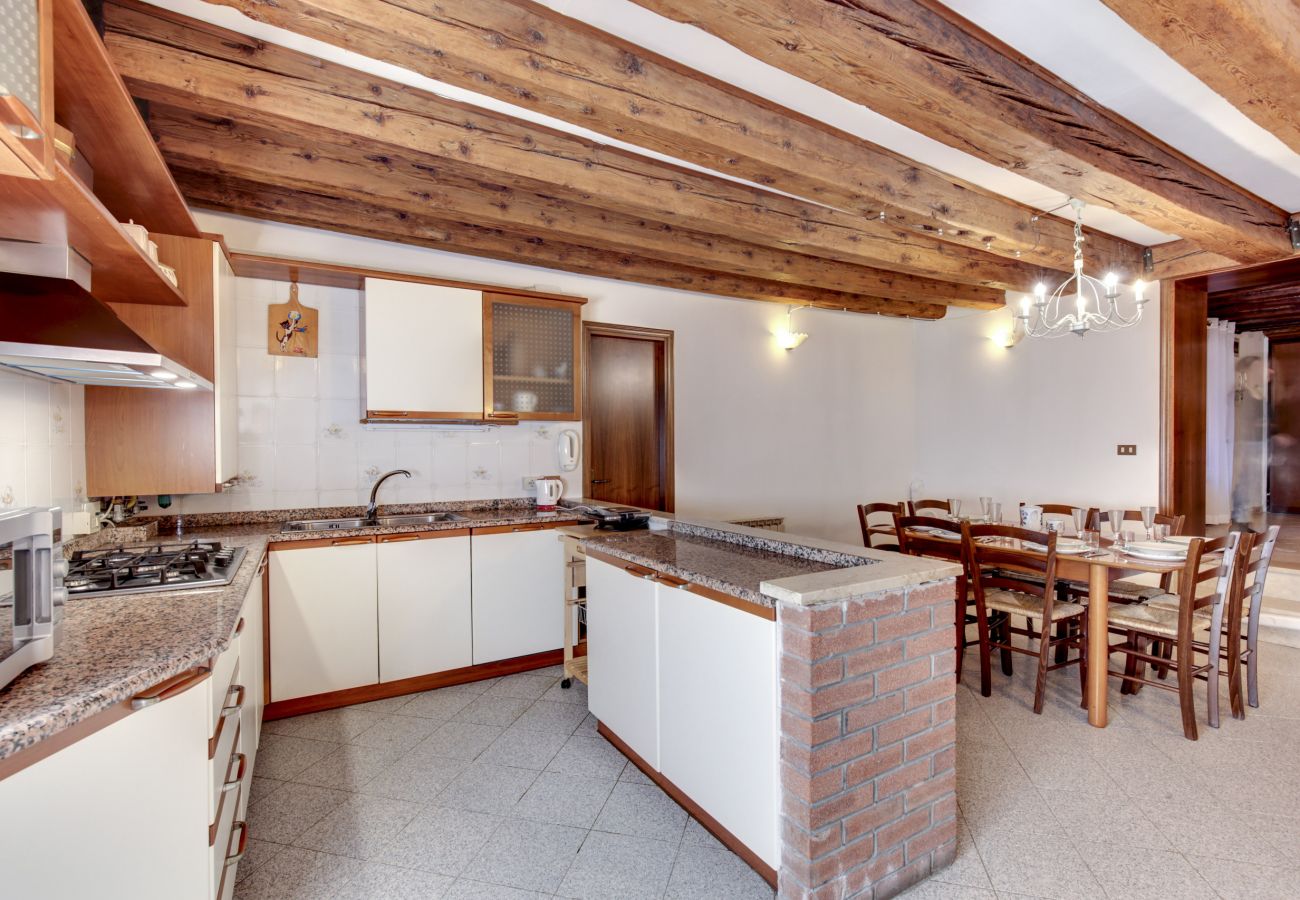 Appartement à Cannaregio - APPARTEMENT EN CAMPO SS GIOVANNI E PAOLO, MACHINE À LAVER, WIFI, A / C