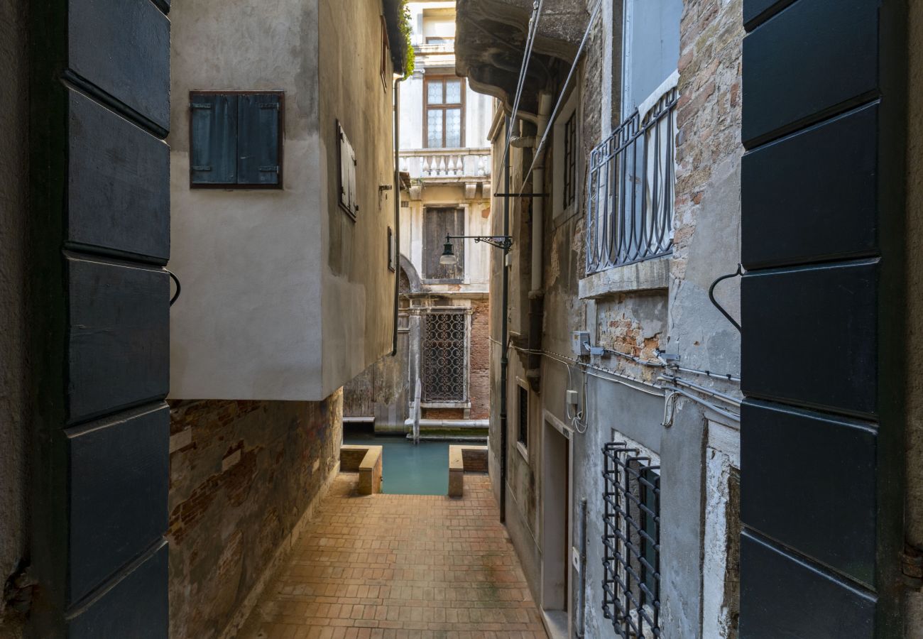 Appartement à San Marco - SAN MARCO-CAMPO SAN MAURIZIO, APPARTEMENT AVEC VUE SUR LE CANAL