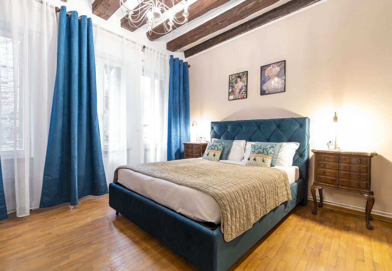 Appartement à San Marco - SAN MARCO-CAMPO SAN MAURIZIO, APPARTEMENT AVEC VUE SUR LE CANAL
